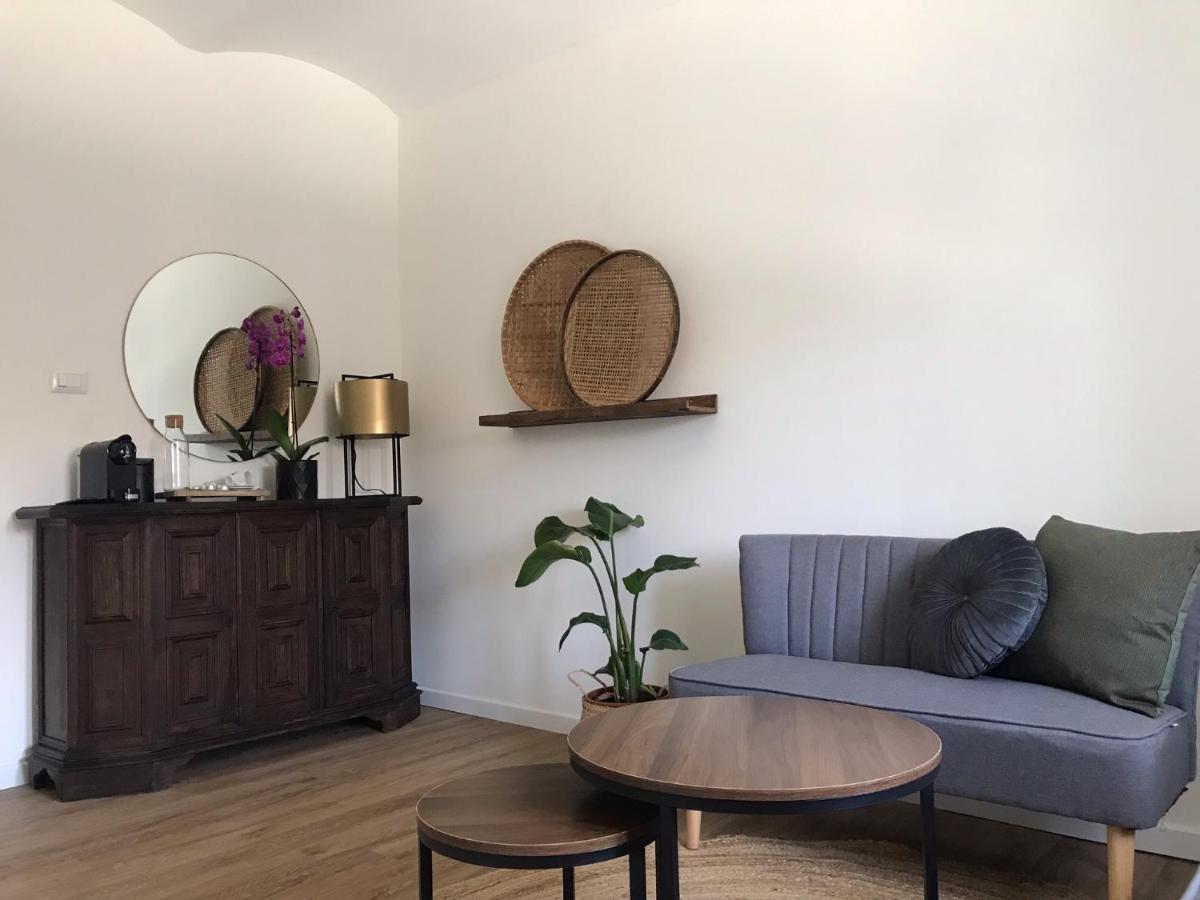 Sotto La Vigna Charm Stay Adults Only Vacation Suite Montegrosso d'Asti Ngoại thất bức ảnh