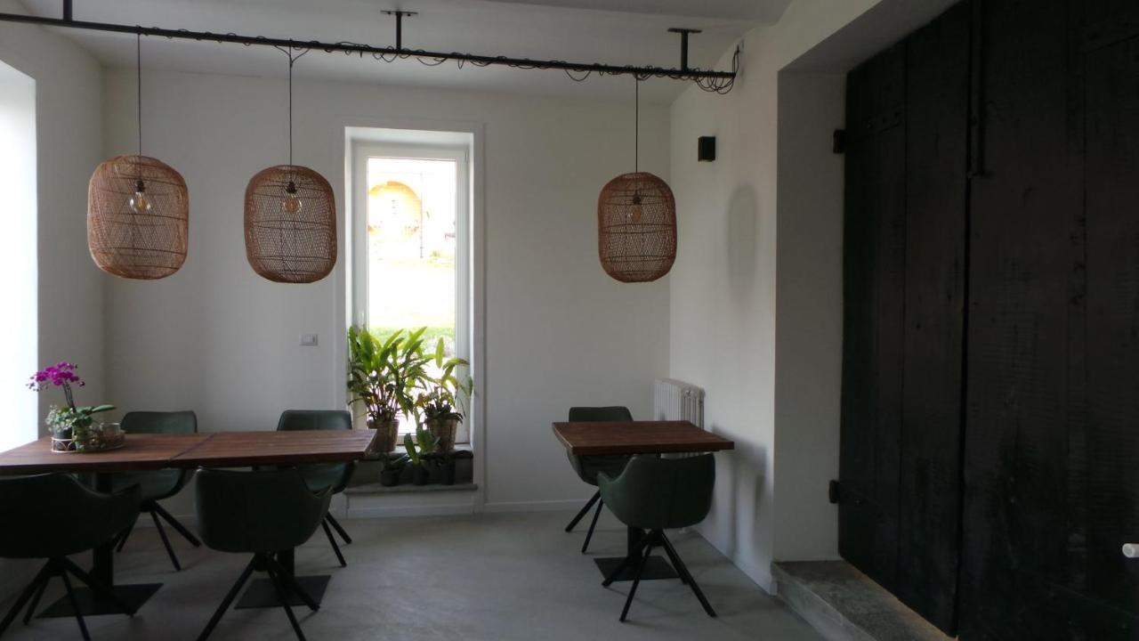 Sotto La Vigna Charm Stay Adults Only Vacation Suite Montegrosso d'Asti Ngoại thất bức ảnh